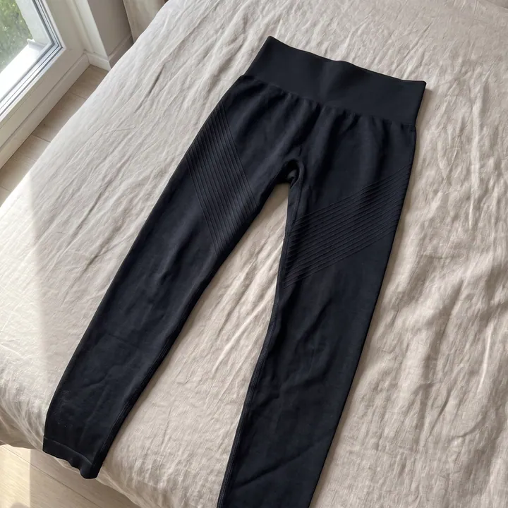Leonie &amp; Co 3D Anti-Cellulite Legging